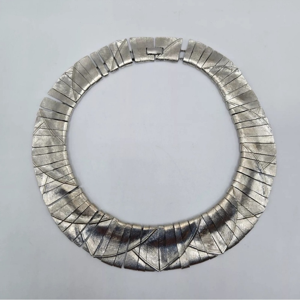 Vintage LES BERNARD Unsigned Egyptian Revival Shimmering Silver